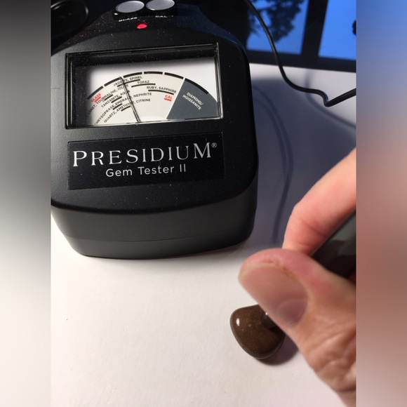 Gemstone Pendant Leaf Bail Looks Like Eggplant Or Fruit Most Likely Jasper 1” - Picture 3 of 3